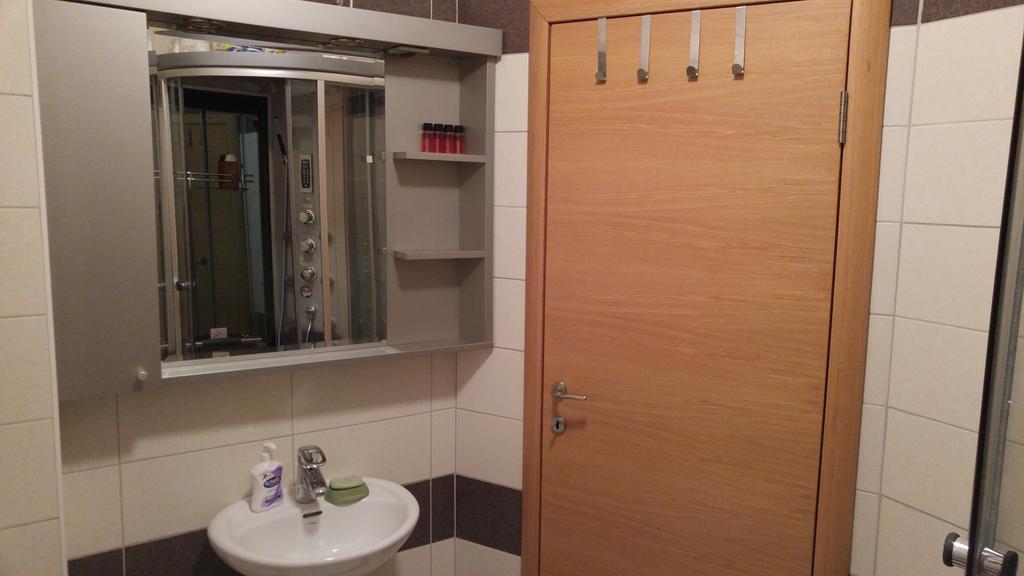 Apartman Snow White Novi Sad Exterior foto